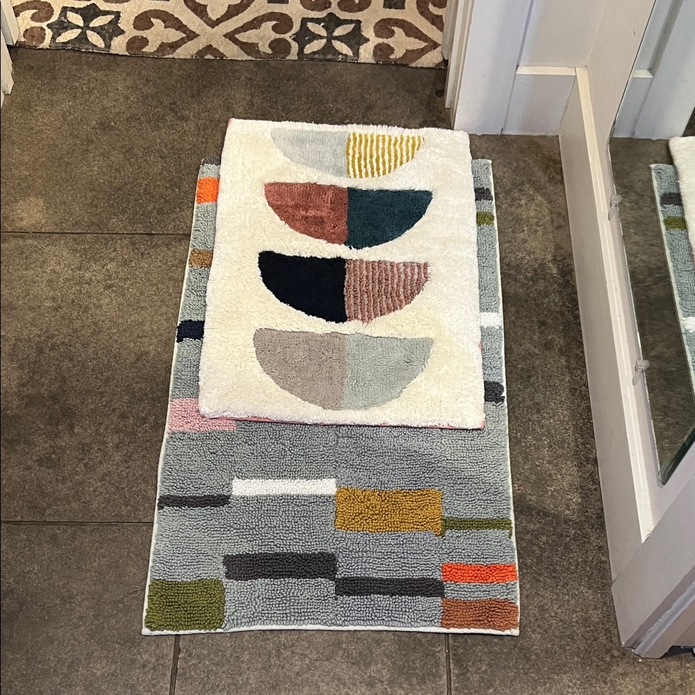 West Elm Cream and Multi-Color Geometric Door Mat 17x25 - Picture 5 of 15